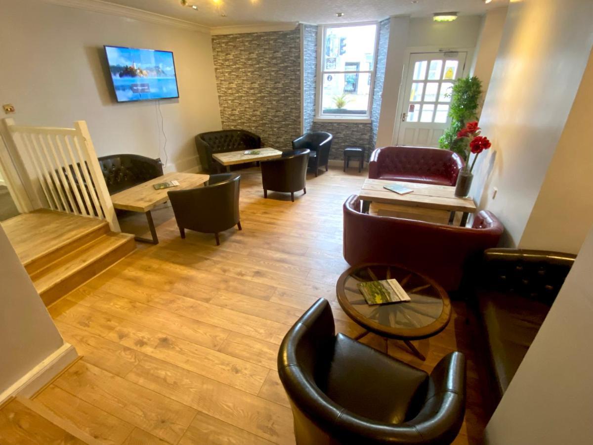 The County Hotel - Self Check-In, Ultra Fast Wi-Fi, Free Parking, Central Location Selkirk Eksteriør billede