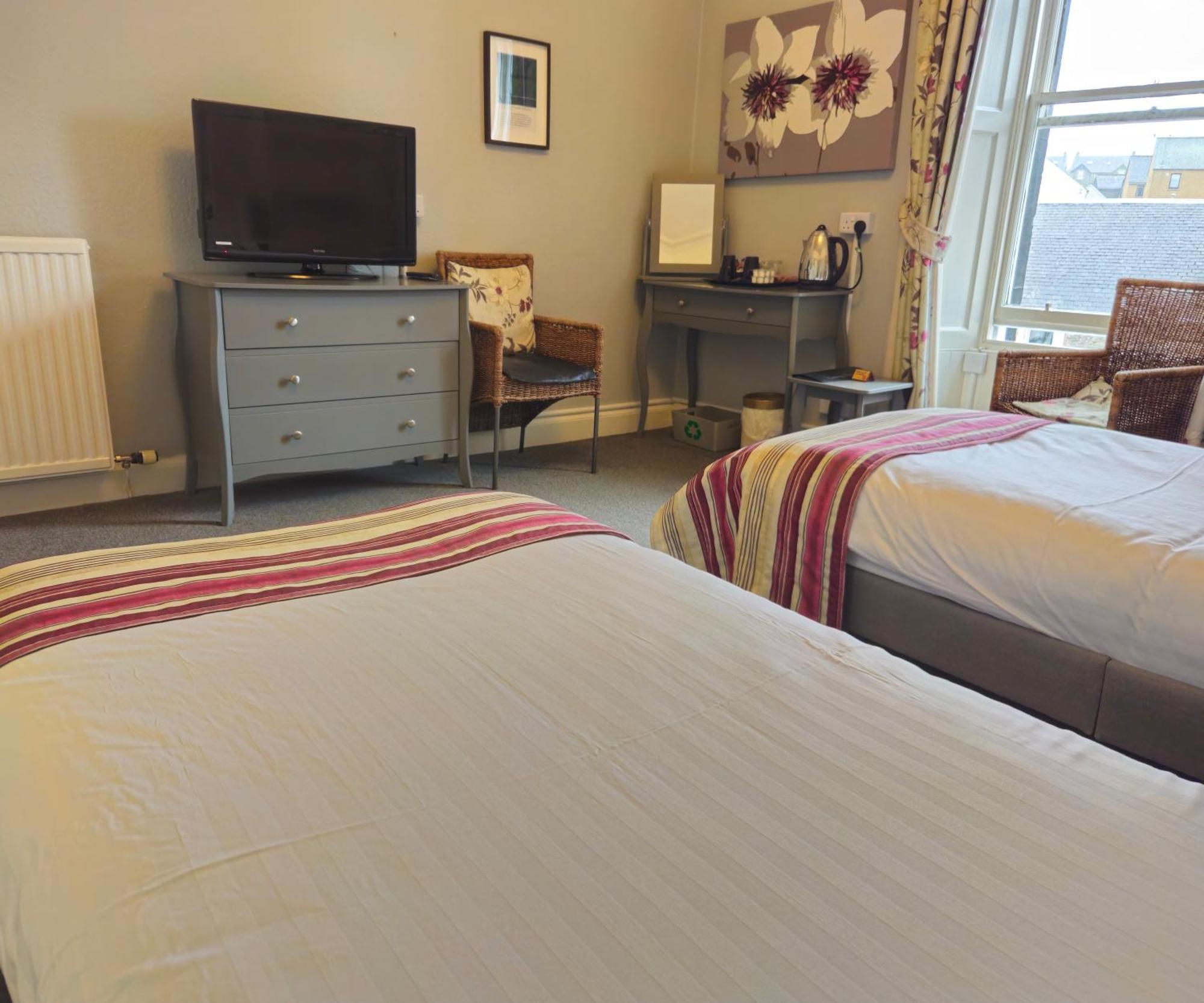 The County Hotel - Self Check-In, Ultra Fast Wi-Fi, Free Parking, Central Location Selkirk Eksteriør billede