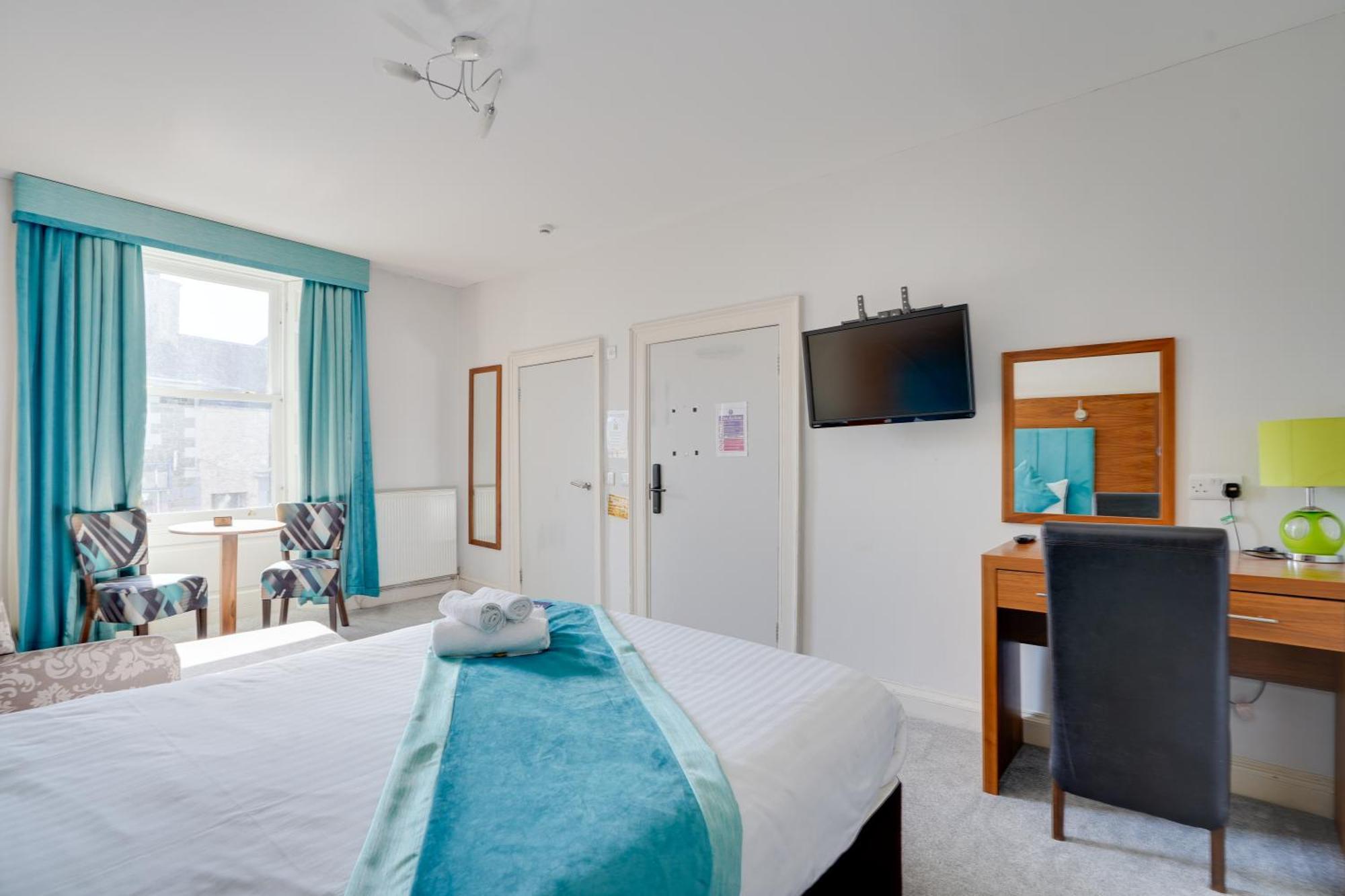 The County Hotel - Self Check-In, Ultra Fast Wi-Fi, Free Parking, Central Location Selkirk Eksteriør billede