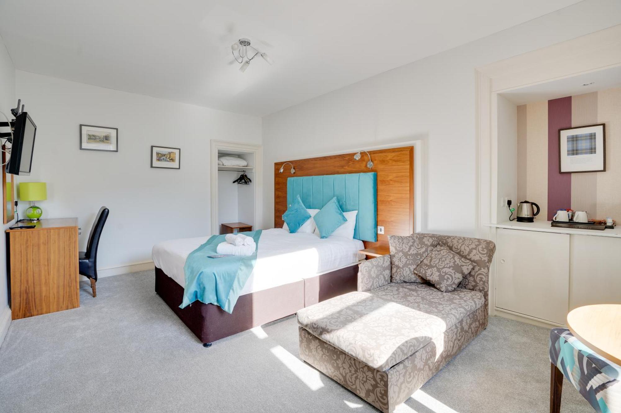 The County Hotel - Self Check-In, Ultra Fast Wi-Fi, Free Parking, Central Location Selkirk Eksteriør billede