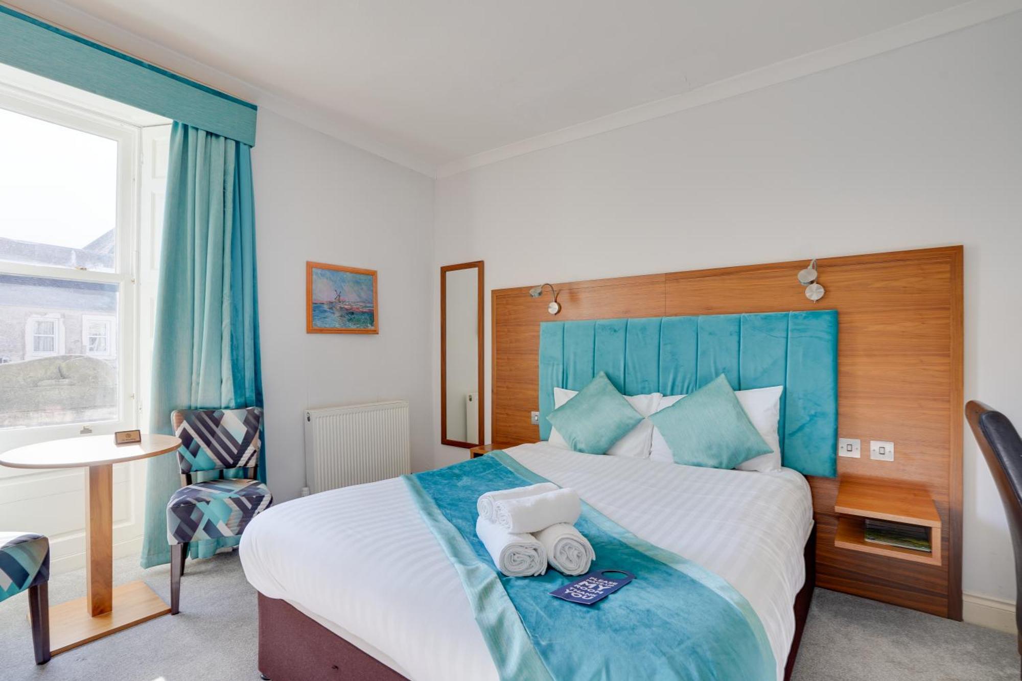 The County Hotel - Self Check-In, Ultra Fast Wi-Fi, Free Parking, Central Location Selkirk Eksteriør billede