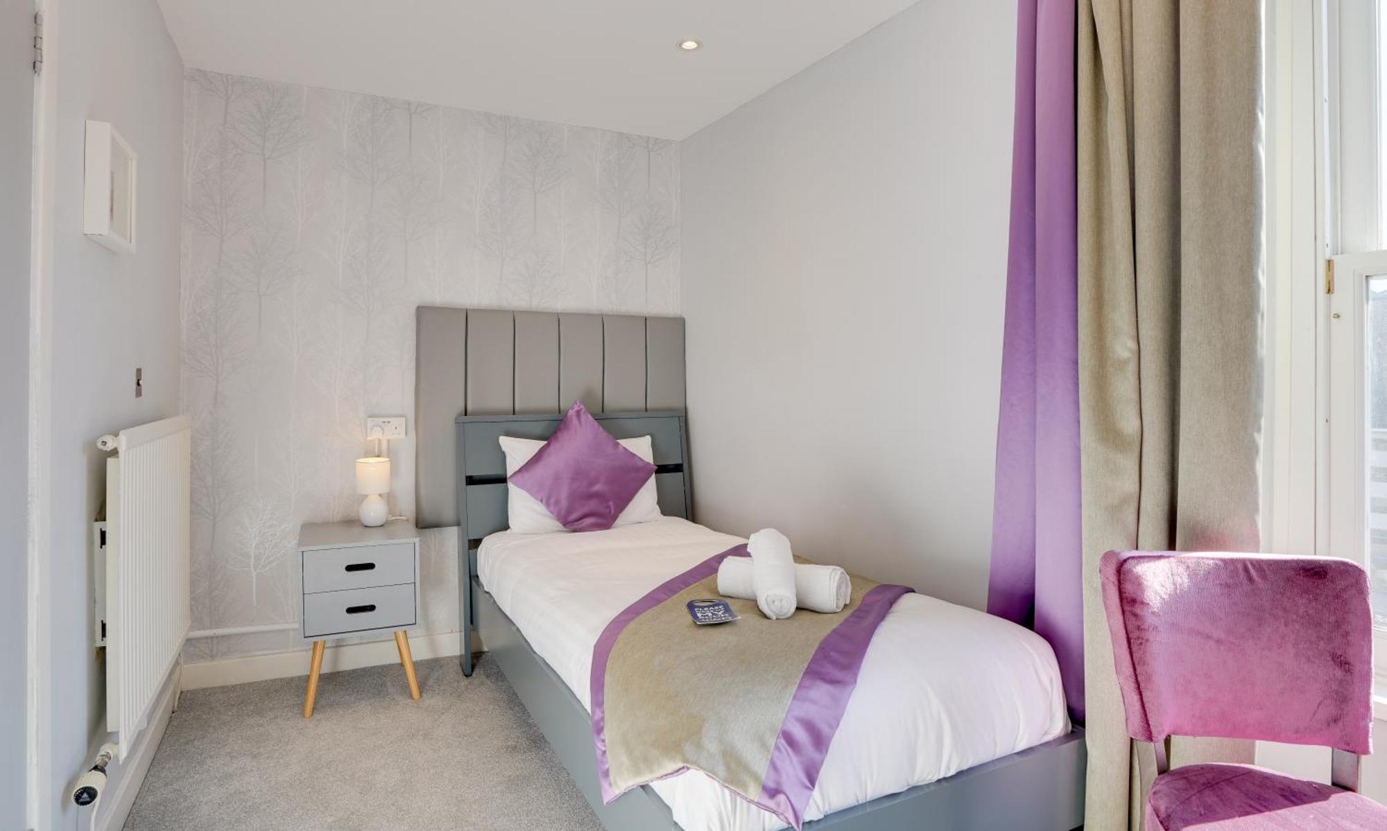 The County Hotel - Self Check-In, Ultra Fast Wi-Fi, Free Parking, Central Location Selkirk Eksteriør billede