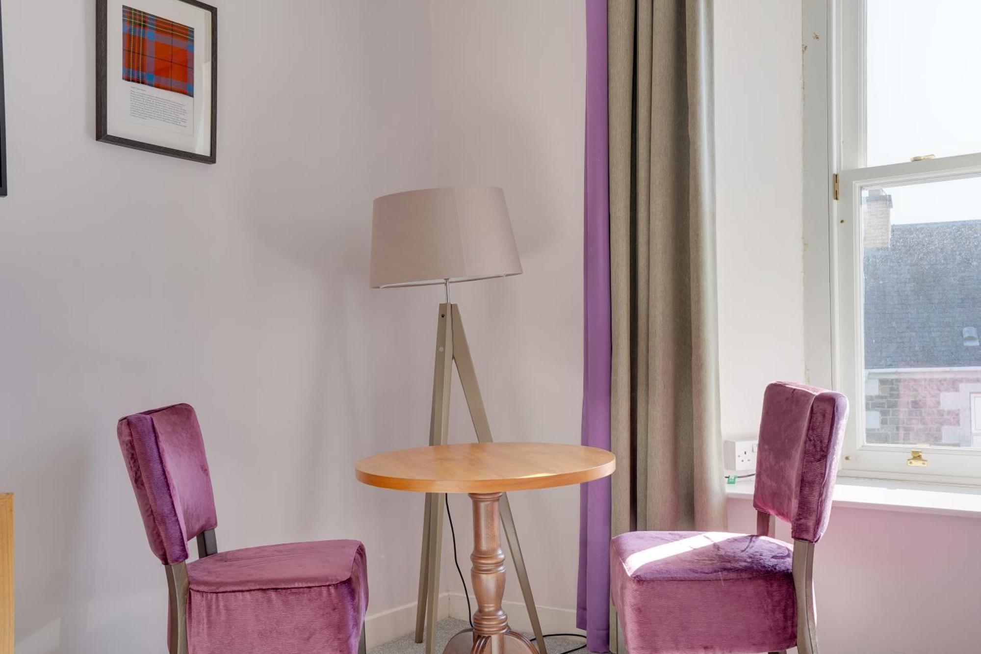The County Hotel - Self Check-In, Ultra Fast Wi-Fi, Free Parking, Central Location Selkirk Eksteriør billede
